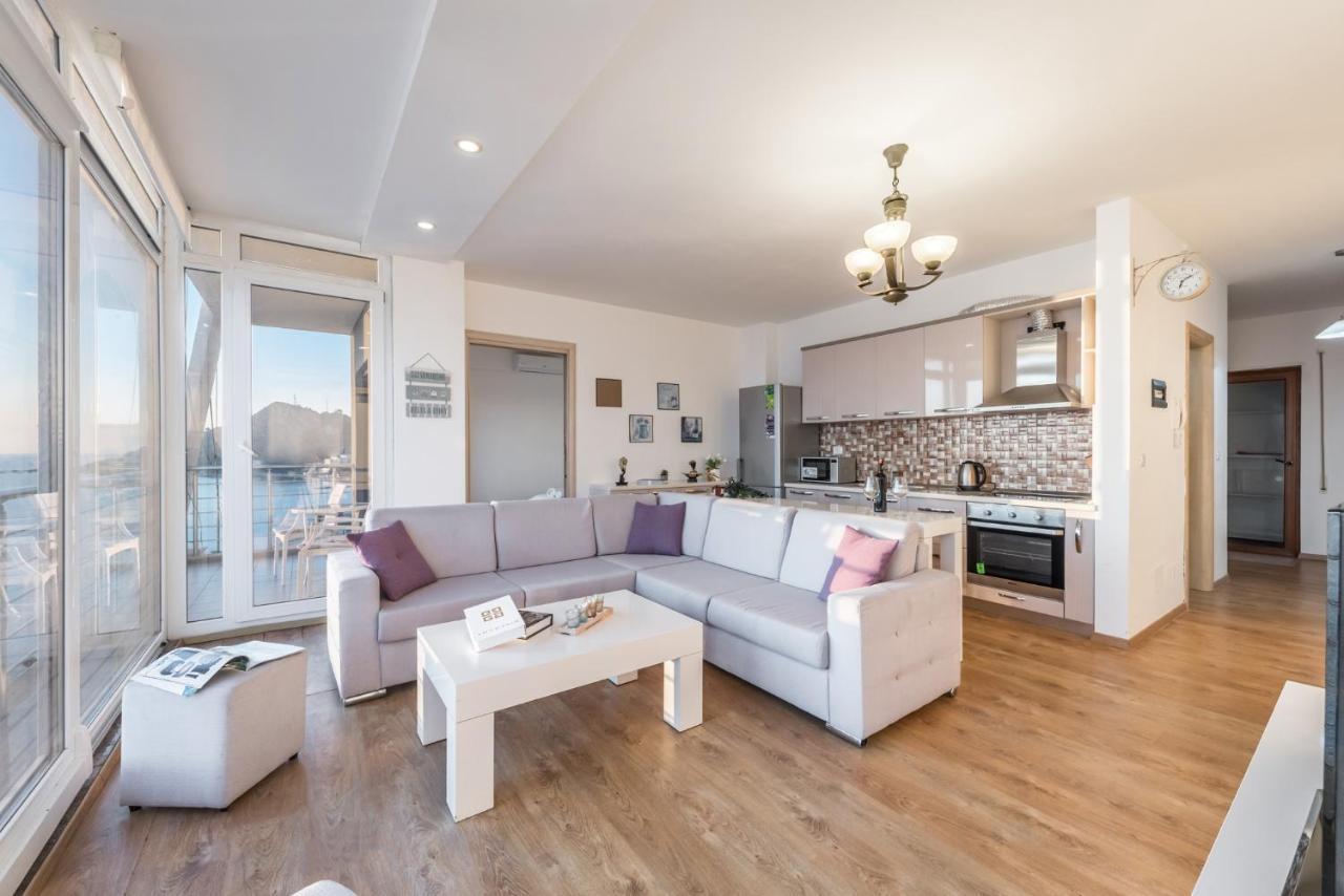 Blue Heaven -Full Sea View Brand New Apartment Durrës Esterno foto