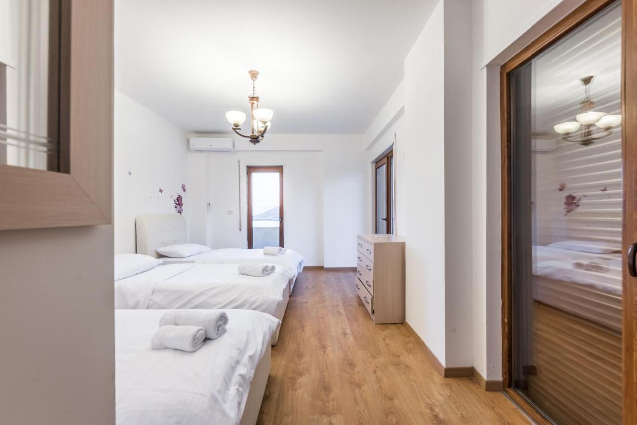 Blue Heaven -Full Sea View Brand New Apartment Durrës Esterno foto